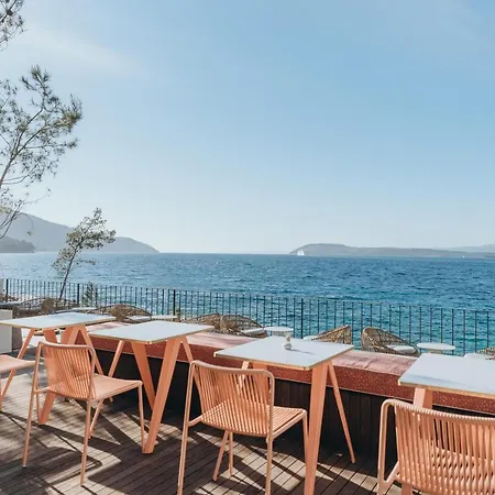 Hotel Maslina 5*